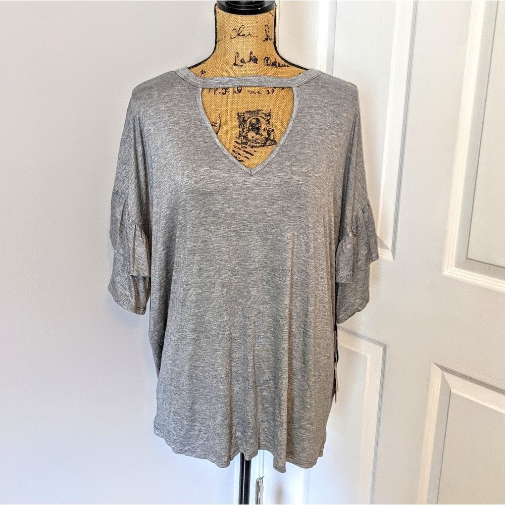 NWT Hippie Chic keyhole tshirt